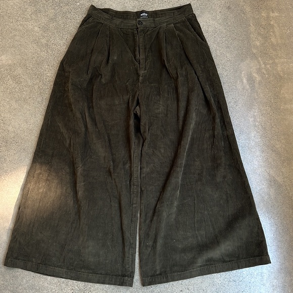 Esby Nadia cords in spruce, size 10 - Picture 2 of 4